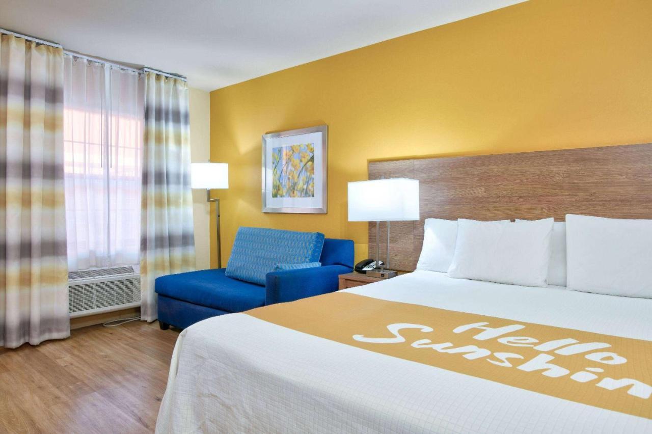 Days-Inn By Wyndham Batesville Ar Екстериор снимка