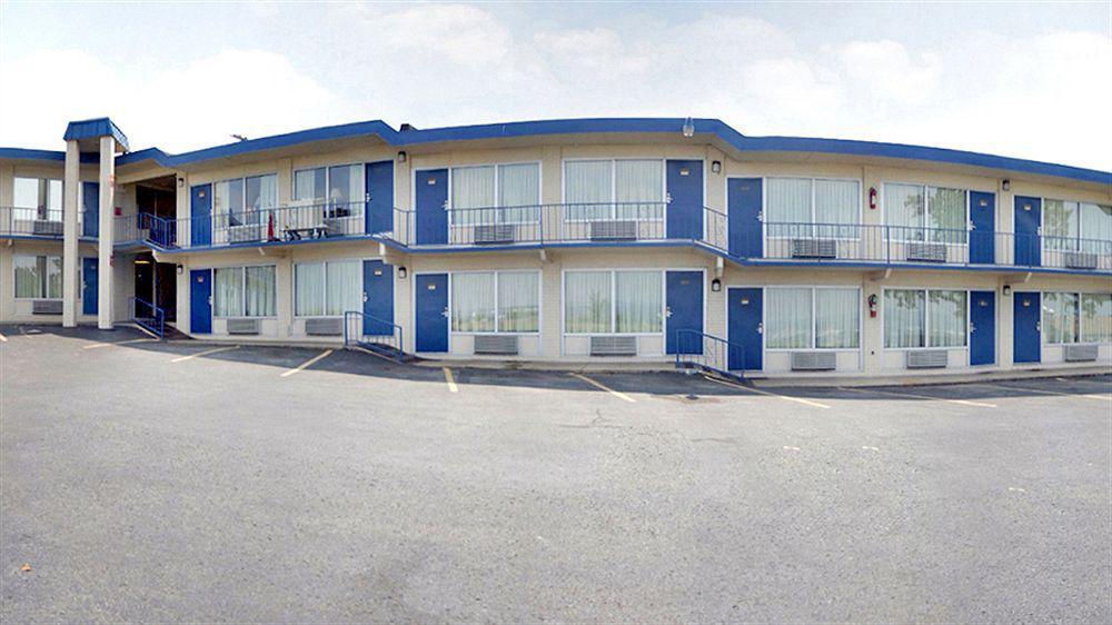 Days-Inn By Wyndham Batesville Ar Екстериор снимка
